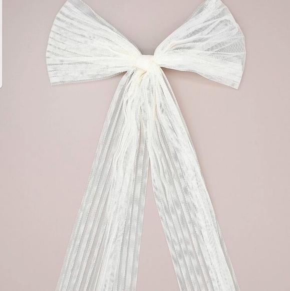 Large Floppy Hair Bow Clip - Picture 5 of 5